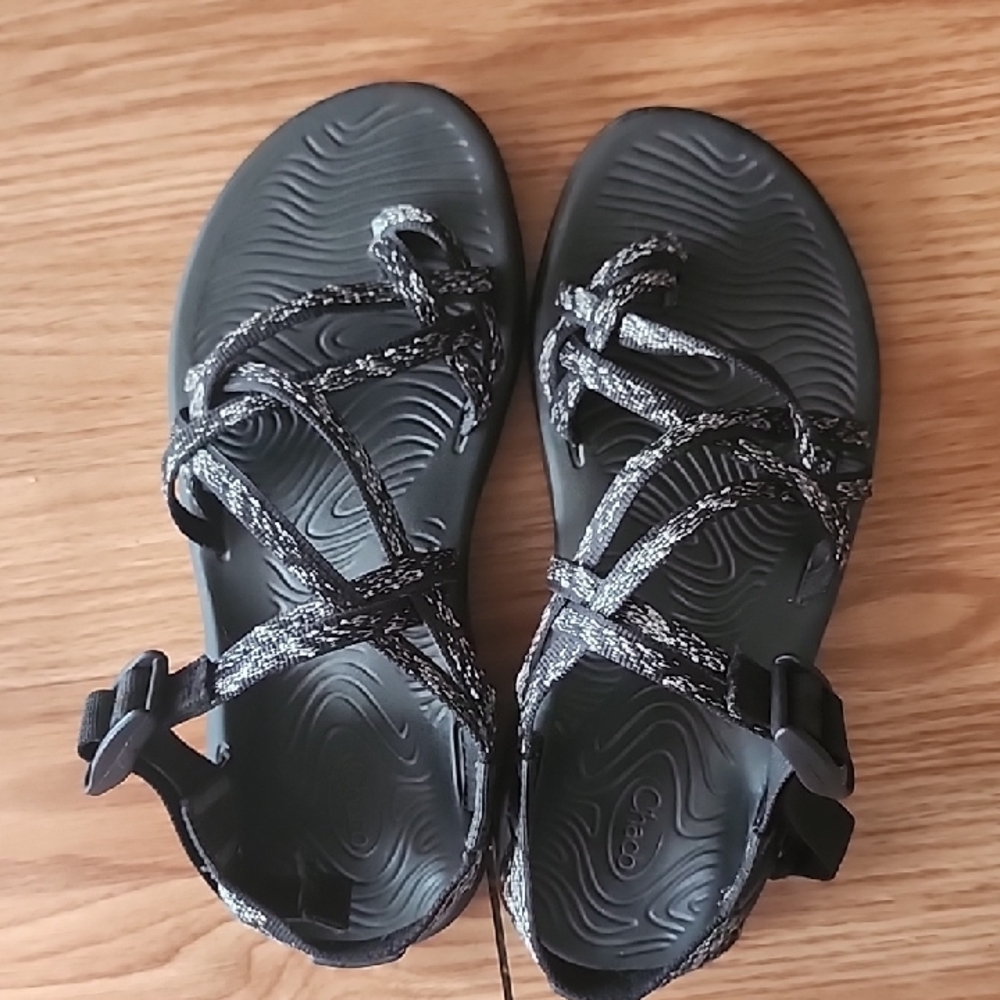 Chaco Women's Black and Gray Sandals